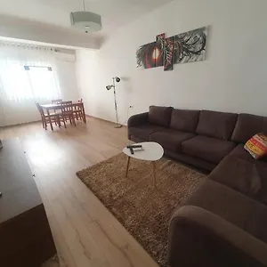  Appartamento In The Heart Of , Bllok Albania